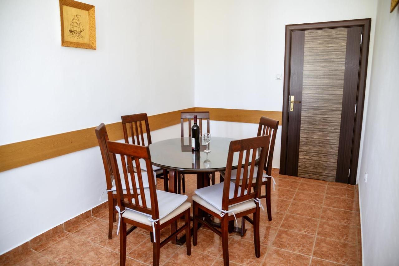 Apartment Nikola Котор Екстер'єр фото